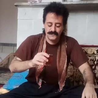 🕺