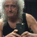 📱