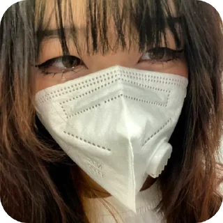 😷