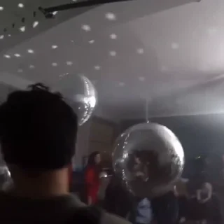 🤩