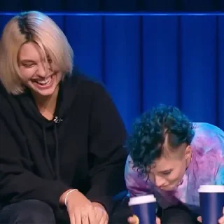 😂