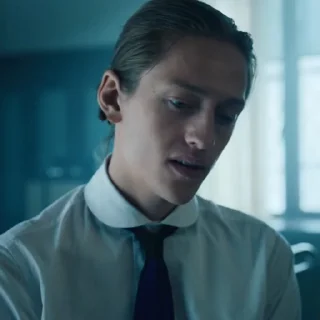 😐