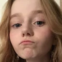 ☹