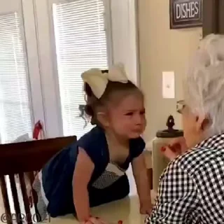 😭