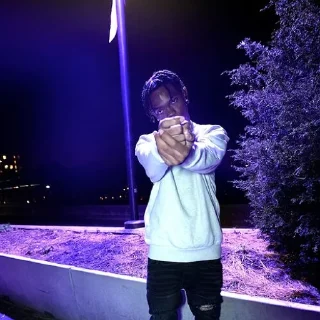 😡