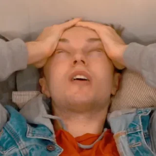 😑