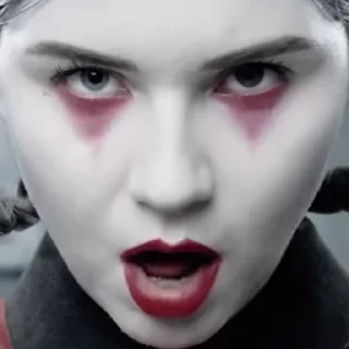 👀
