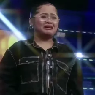 😭