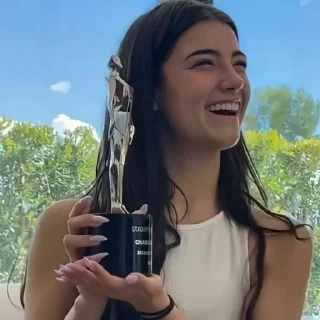 😀