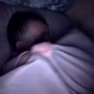 😴