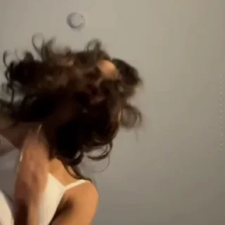 😱