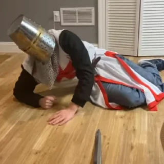 👑