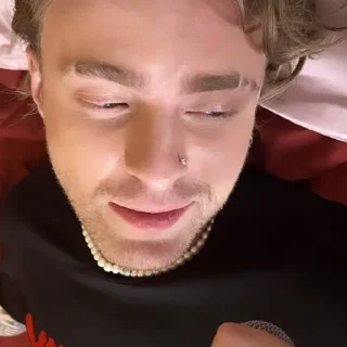 🤭