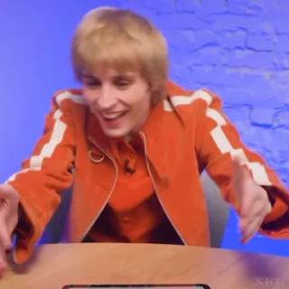 🕺