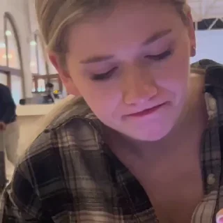 😽