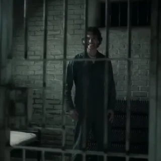 😭