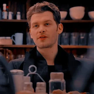 🤨