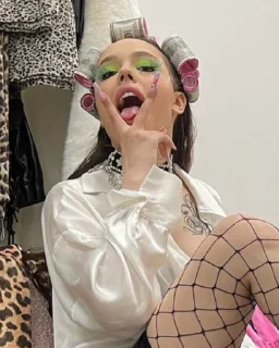 💋