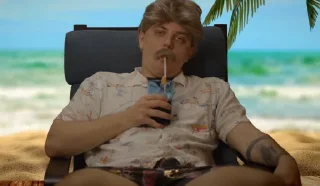 🍸