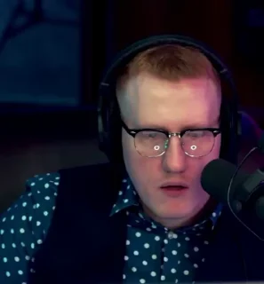 😳