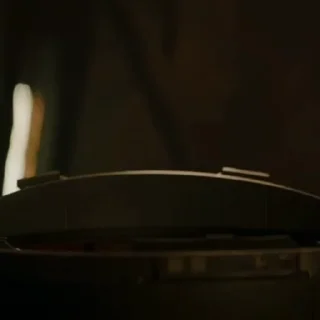 😨