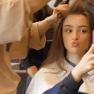 😘