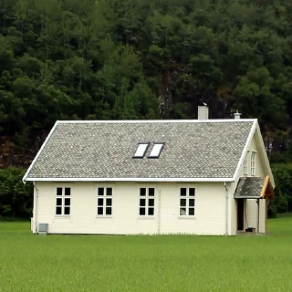 🏠