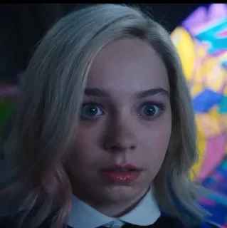 😨
