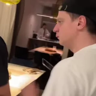 👕