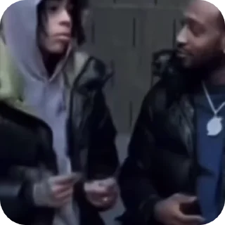 🥳