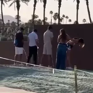 🤮