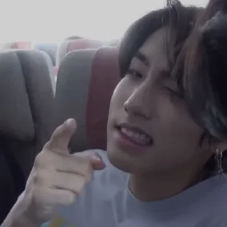 😏