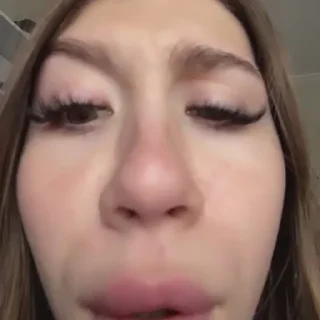 🤨