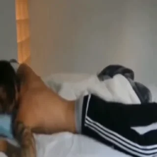 🛌