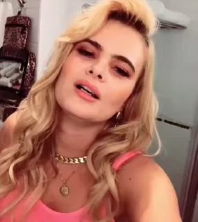 😂