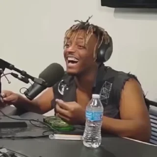 😁