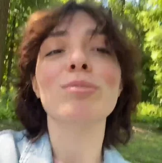😘
