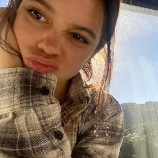 🥴