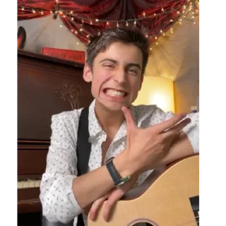 😬