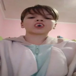 😂