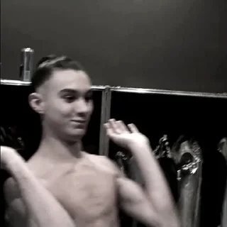 💋
