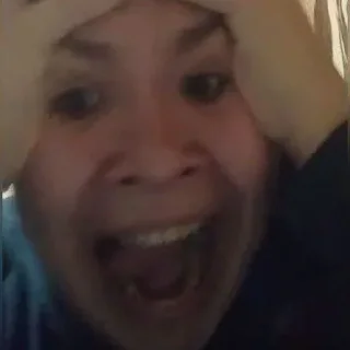 😱