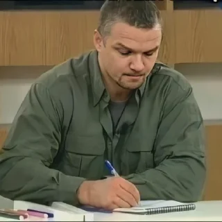 ✍️