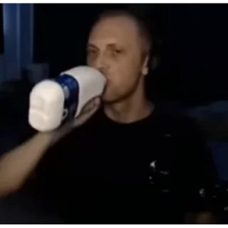 😐