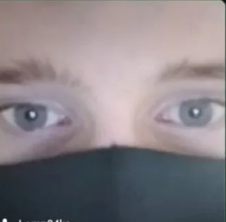 😱