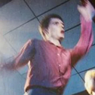 🕺