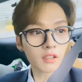 🤩