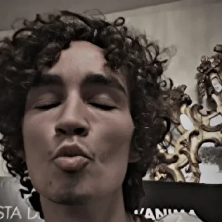 💋