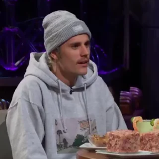 😐