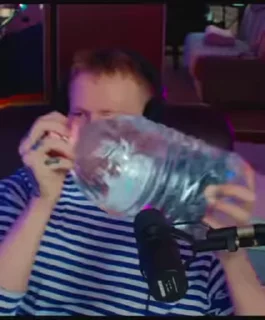 💦